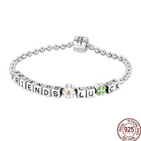 Silberarmband aus 925 Sterling Silber mit Würfel (Friends Luck) mit gravierter Aufschrift (Together Silberarmband aus 925 Sterling Silber mit Würfel (Friends Luck) mit gravierter Aufschrift (Together