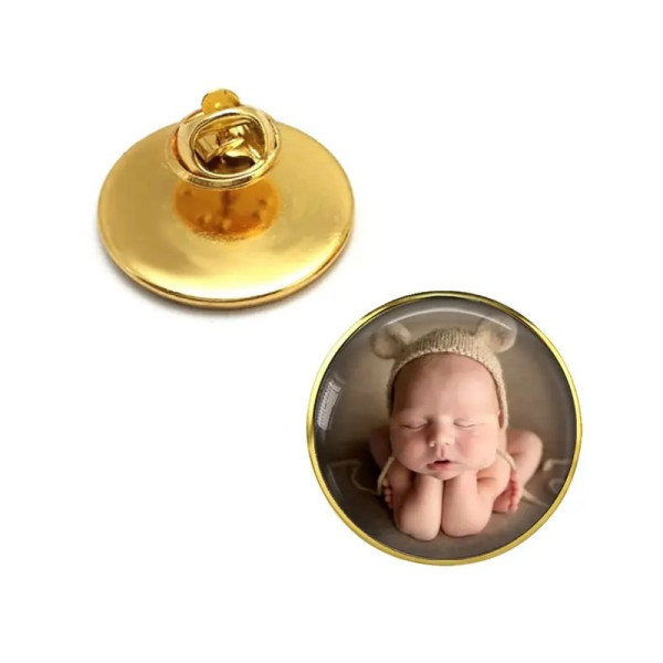 Runde Brosche mit eigenem Logo – Personalisierte Ansteckbrosche aus Edelstahl