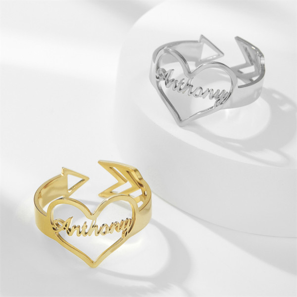 Namensring mit Herz – personalisierter Ring für Damen